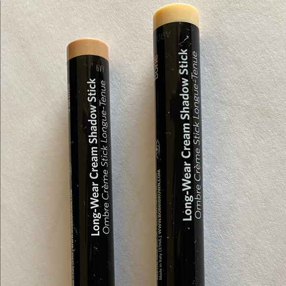 Bobbi Brown Long-Wear Cream Shadow Stick in Vanilla and Bone - Picture 10 of 10